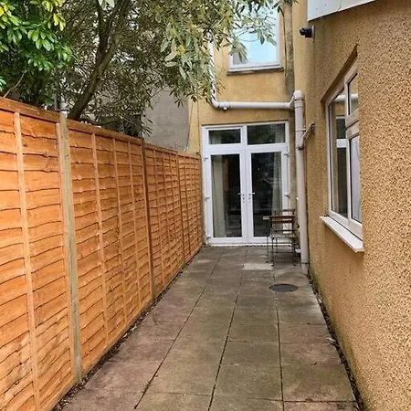 Central 2 Bed Flat With Off Street-Parking Bristol Exterior photo