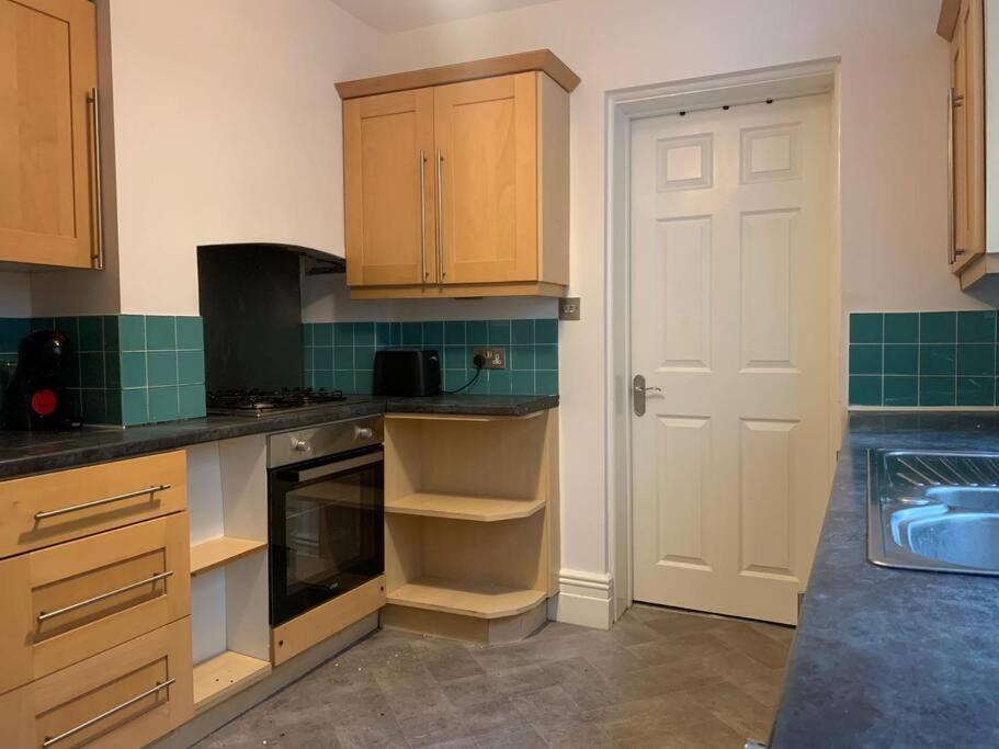 2 Bed Flat With Off Street-parking